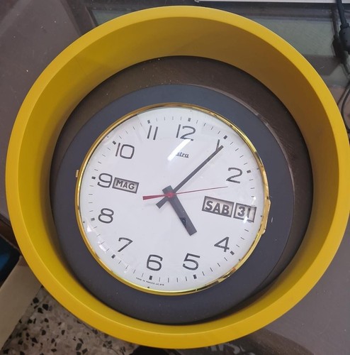 Orologio vintage giallo - orologio,
